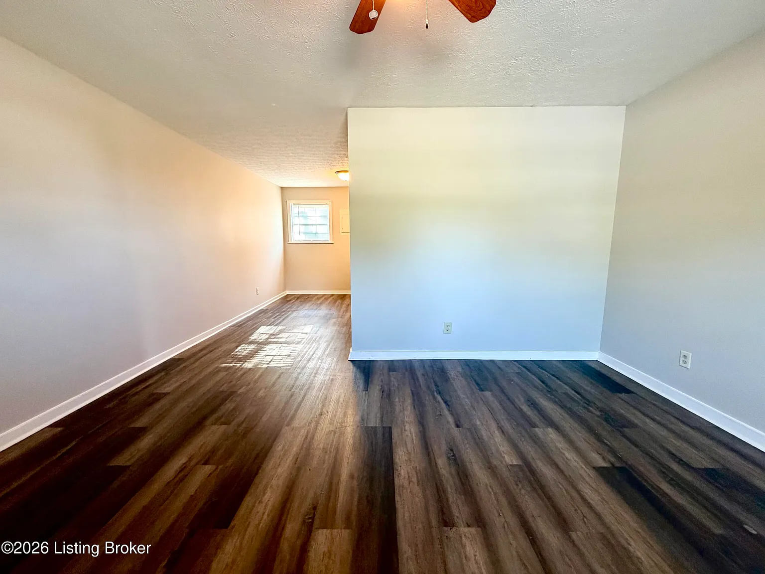2 bed, 1.0 bath, 750 sqft, $900 — Photo 3