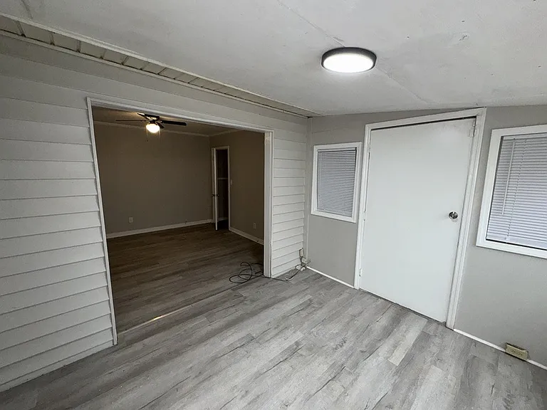 1126 Barbara Ann Dr — Photo 10