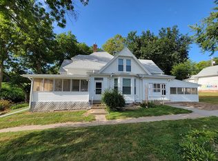 103 E 10th St, Malvern, IA 51551
