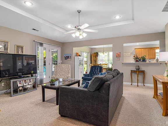 3rd image of 1659 White Oak Dr