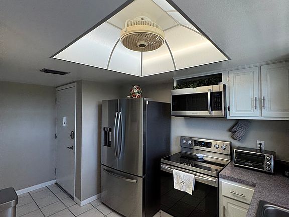 5th image of 8805 Bay Pointe Dr #205