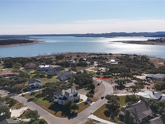 2nd image of 765 Kings Point Dr