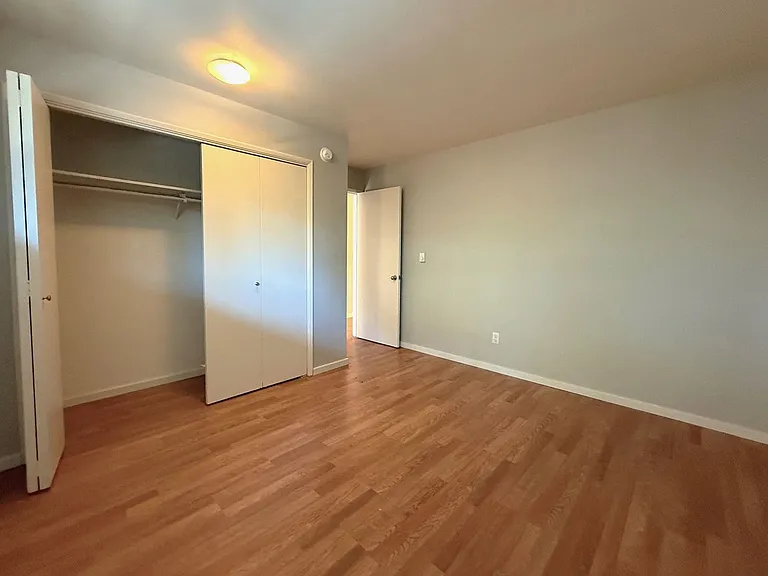 1617 E Jefferson St — Photo 13