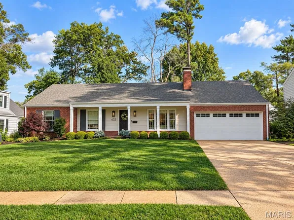 635 Windrush Dr, Saint Louis, MO 63122