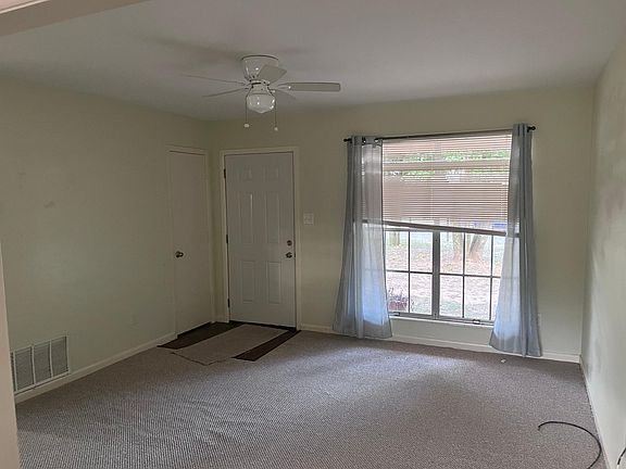 3rd image of 6203 Fairview Dr