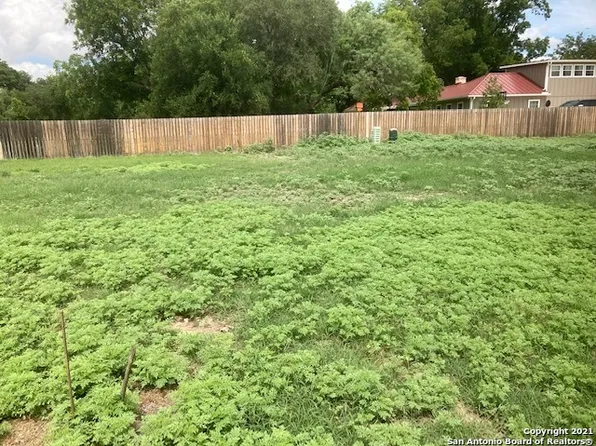 123 Sutton Place-Lot #17 LOT 17, Uvalde, TX 78801