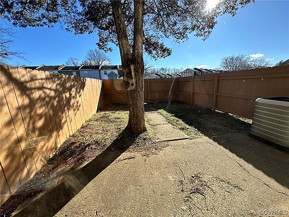 2nd image of 4631 Coldstream Dr