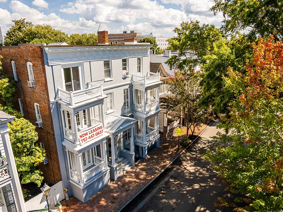 359 Middle St