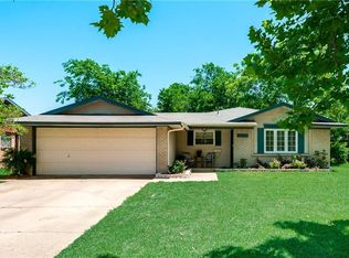 1302 Hampshire Ln, Richardson, TX 75080