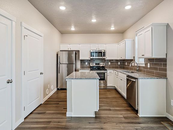 5th image of 6022 S Jessenia Ave