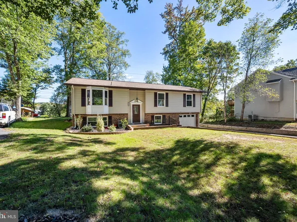 1335 Aquia Dr, Stafford, VA 22554