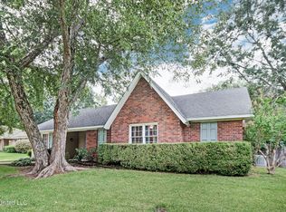 312 Longmeadow Ct N, Ridgeland, MS 39157