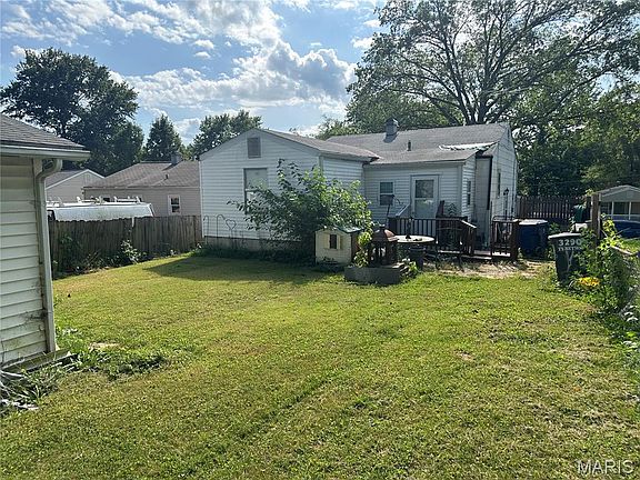 5th image of 3290 W Tennyson Ave