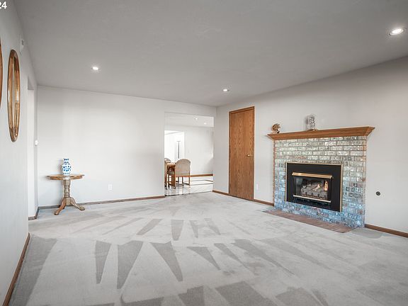5th image of 7752 SE Eldorado St