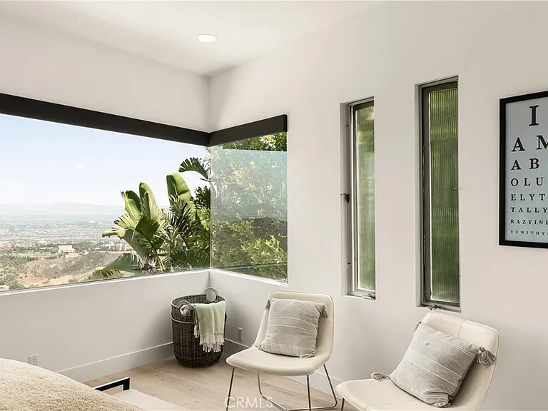 3230 Tyrol Dr — Photo 27