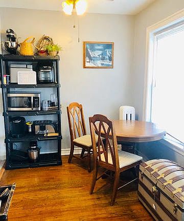 3rd image of 5945 N Winthrop Ave #3C