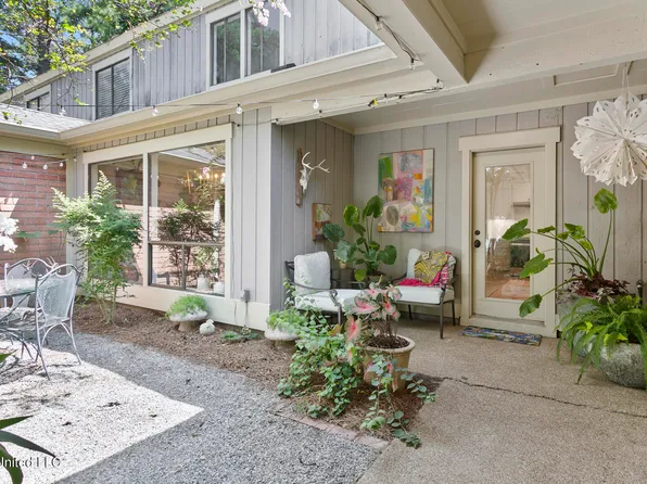 52 Eastbrooke St, Jackson, MS 39216