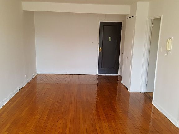 4th image of 12516 83rd Dr APT 6H