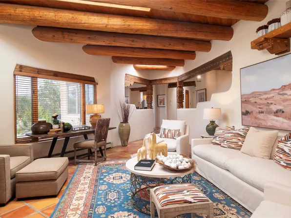 1388 Camino Corto, Santa Fe, NM 87501