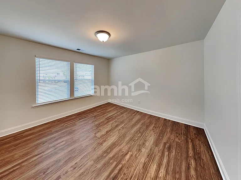 597 Slew Dr — Photo 20