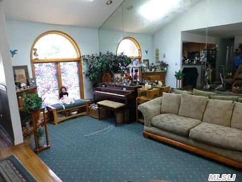 5th image of 1613 Little Neck Ave