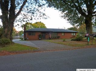 1716 Colfax St SW, Decatur, AL 35601