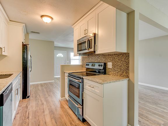 4th image of 5938 Barbados Way E