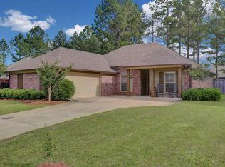 106 Highbury Cv, Canton, MS 39046
