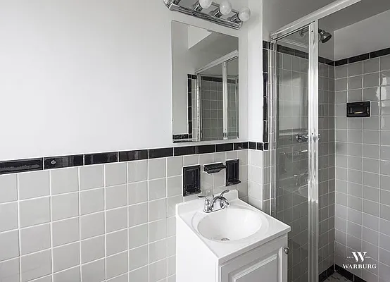 Rented by Warburg | media 20