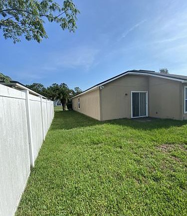 4th image of 3260 Garden Acres Ct W