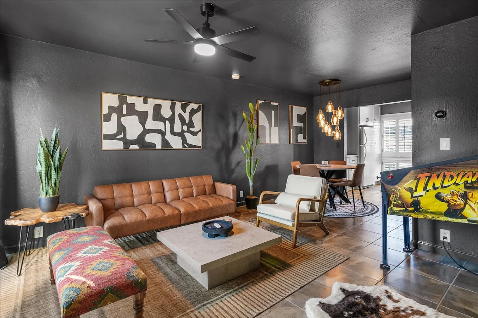 2 bed, 1.5 bath, $3,921 — Photo 4