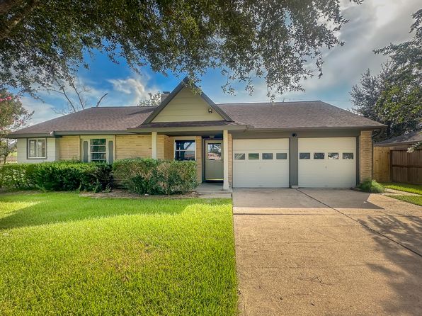 204 Brigadoon Ln