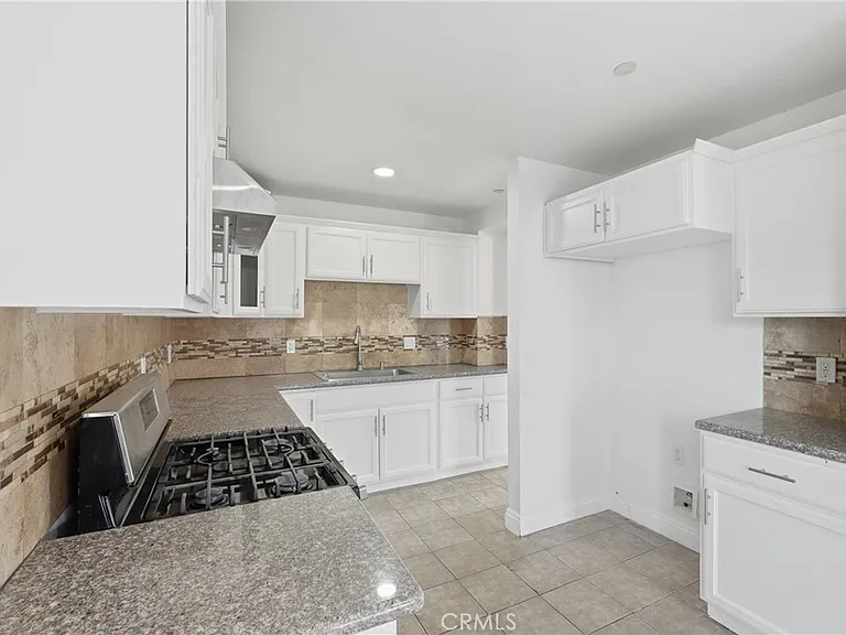 5017 S Halldale Ave #2 — Photo 6