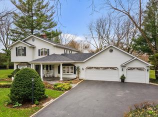 28W441 Batavia Rd, Warrenville, IL 60555