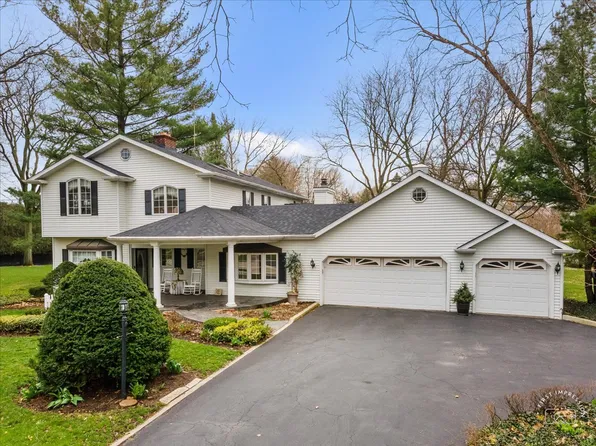 28W441 Batavia Rd, Warrenville, IL 60555