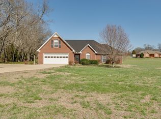 2744 Valley Creek Rd, Culleoka, TN 38451