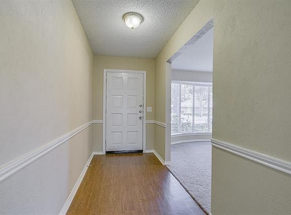 3rd image of 2729 Northcrest Dr
