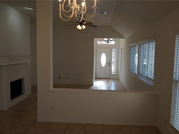 5th image of 1709 Prescott Dr