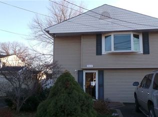 348 Sheffield Ave, West Babylon, NY 11704