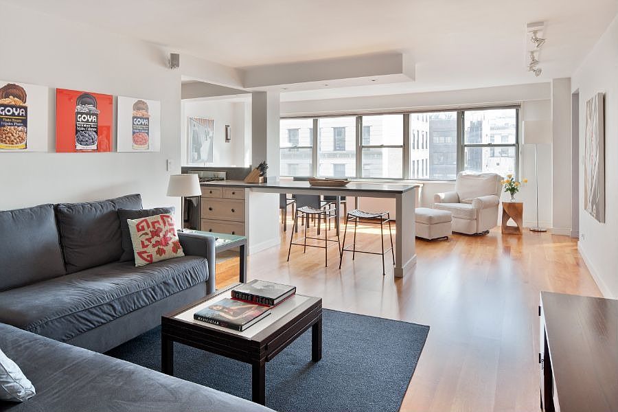 1st image of 10 W 15th St APT 1728