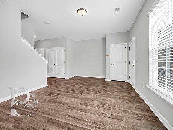 2nd image of 183 Northwood St