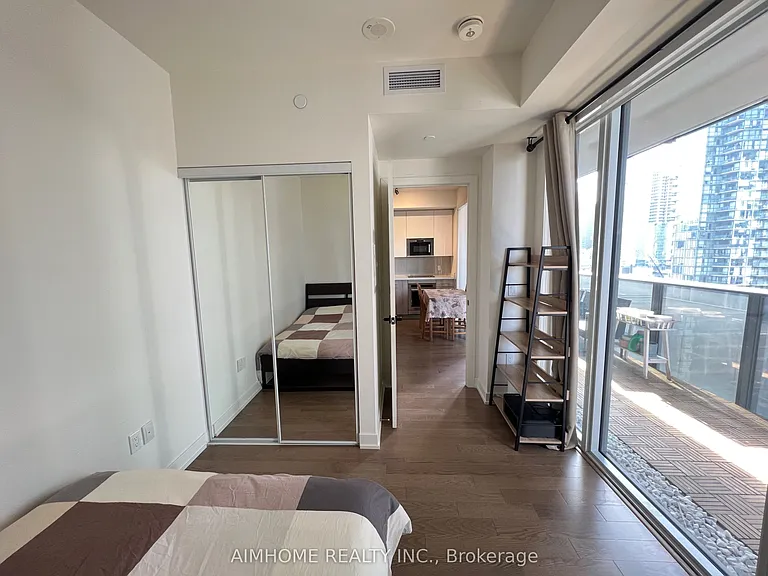 330 Richmond St W #1703 — Photo 9