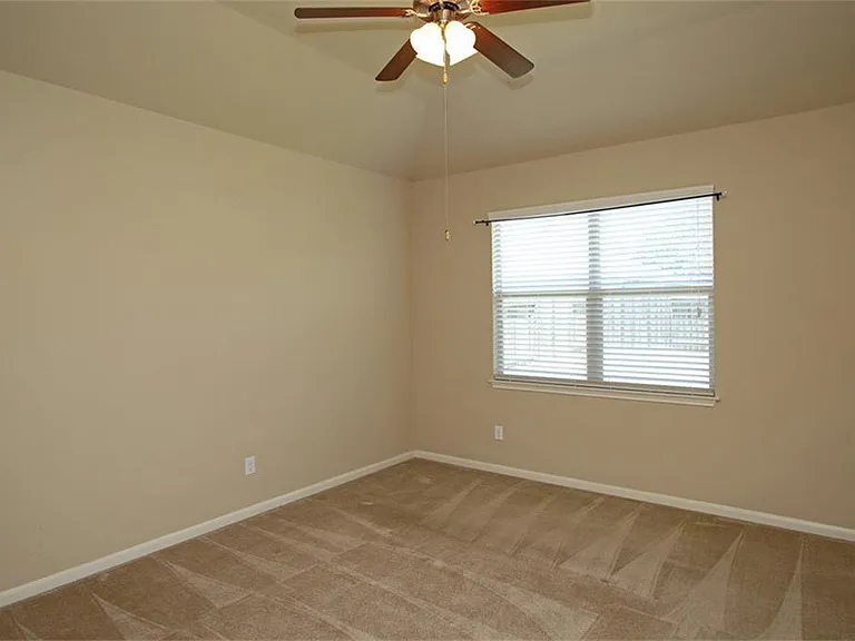 8902 Finnery Dr — Photo 14