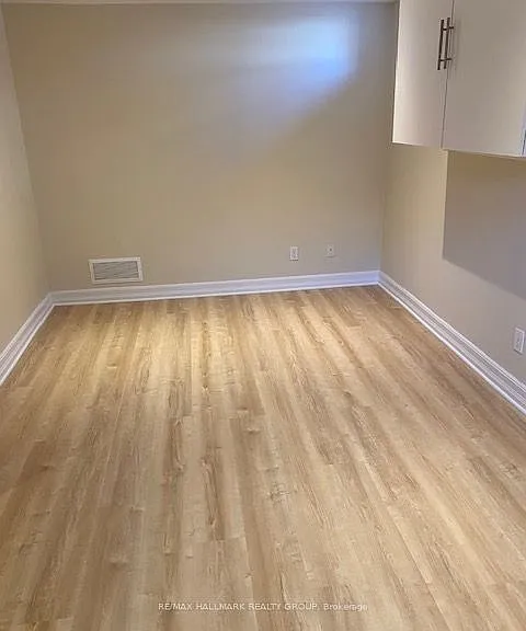 570 Gladstone Ave #1 — Photo 14