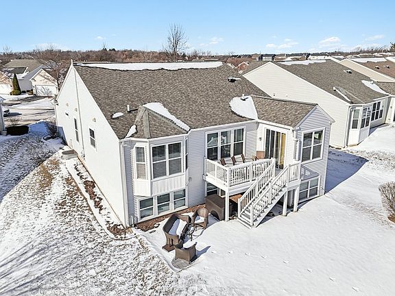 4th image of 3251 Sheridan Ln