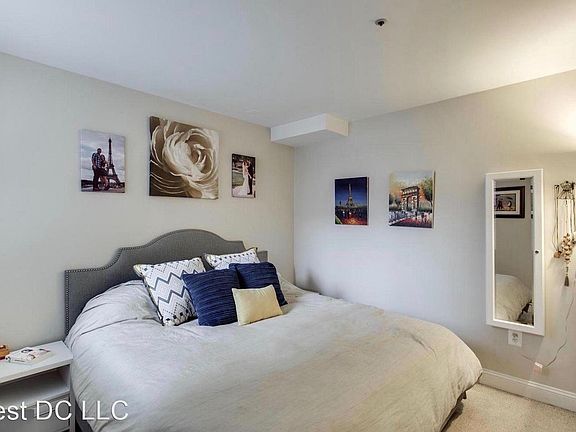 4th image of 1731 Willard St NW APT 204
