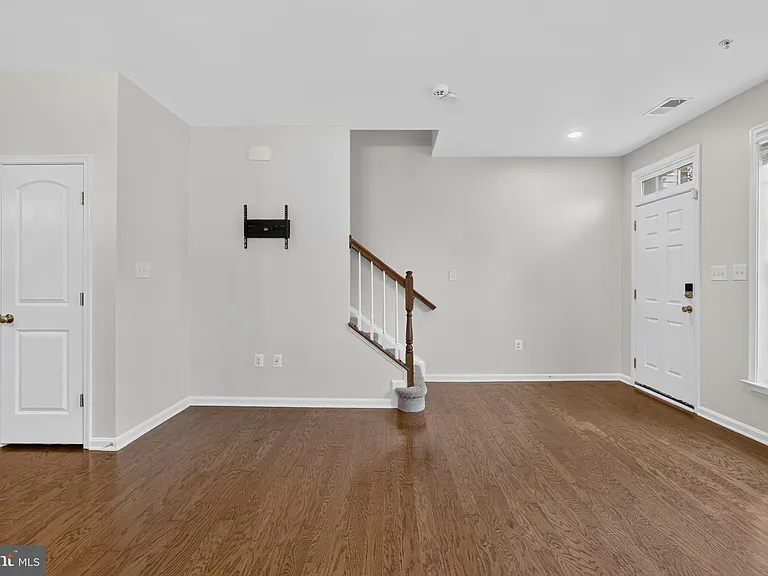 2613 Campus Way N #46 — Photo 5