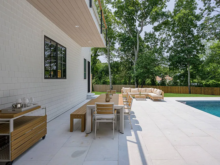 779 Noyack Rd — Photo 36