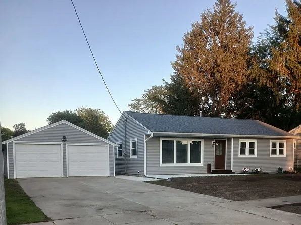 69 Wabash Ave, Nashua, IA 50658