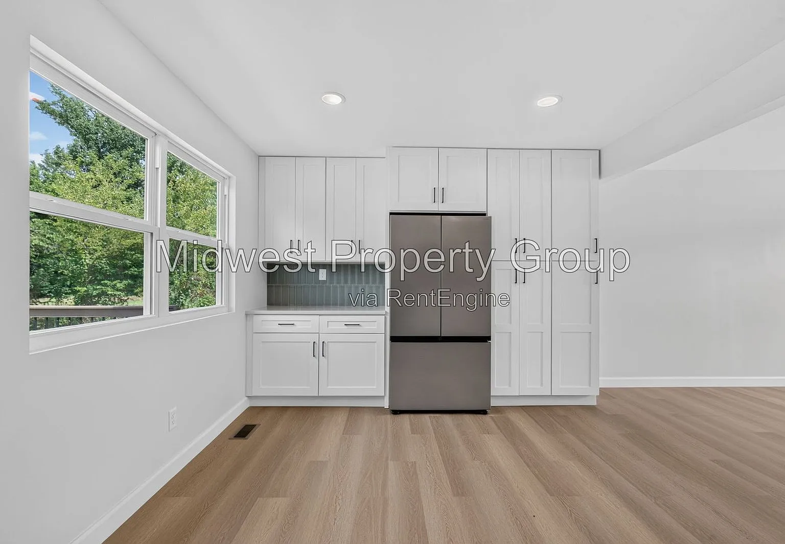 4 bed, 3.0 bath, 1844 sqft, $2,695 — Photo 2